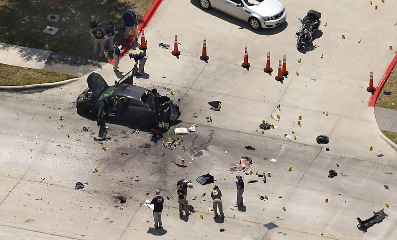 Police Men Killed In Garland Shooting Had Assault Rifles Body Armor