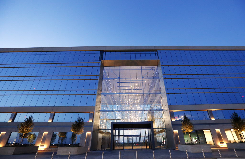 The Dallas Cowboys World Headquarters At The Star: The Atrium