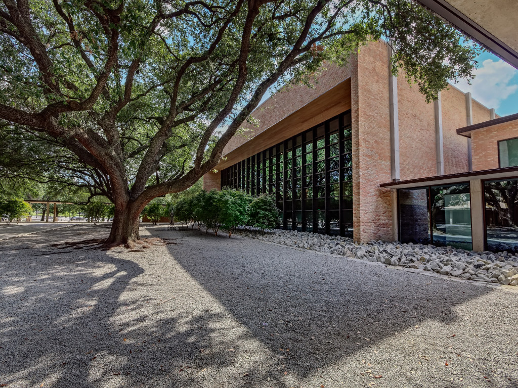 Dallas' historic Temple Emanu-El gets an architectural facelift for an