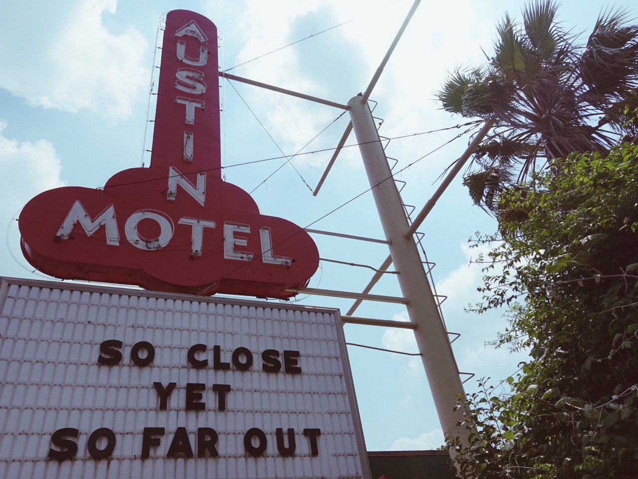 Get your retro road trip fix at these 5 Texas motor courtstyle motels