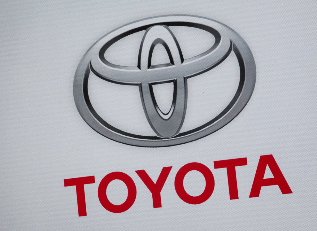 Toyota plans revamp of the Camry, the top-selling car in the U.S.