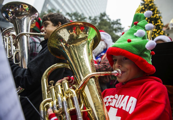 Tuba Players Take over Thanksgiving Square for 39th Annual Tuba