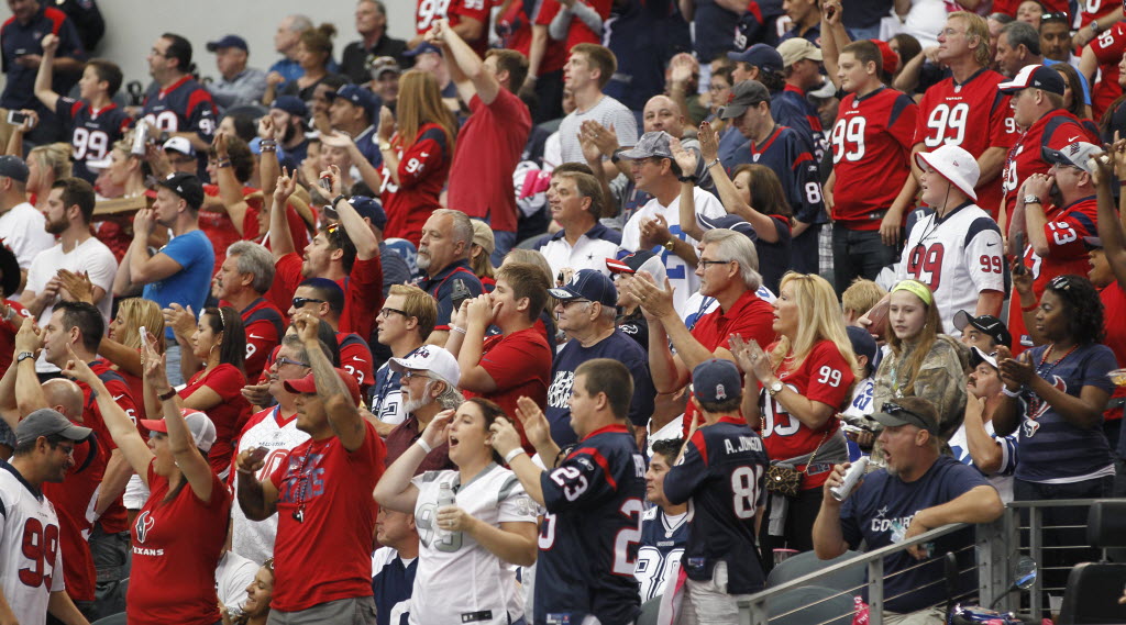 Dallas Cowboys: Is AT&T Stadium finally a home field advantage?