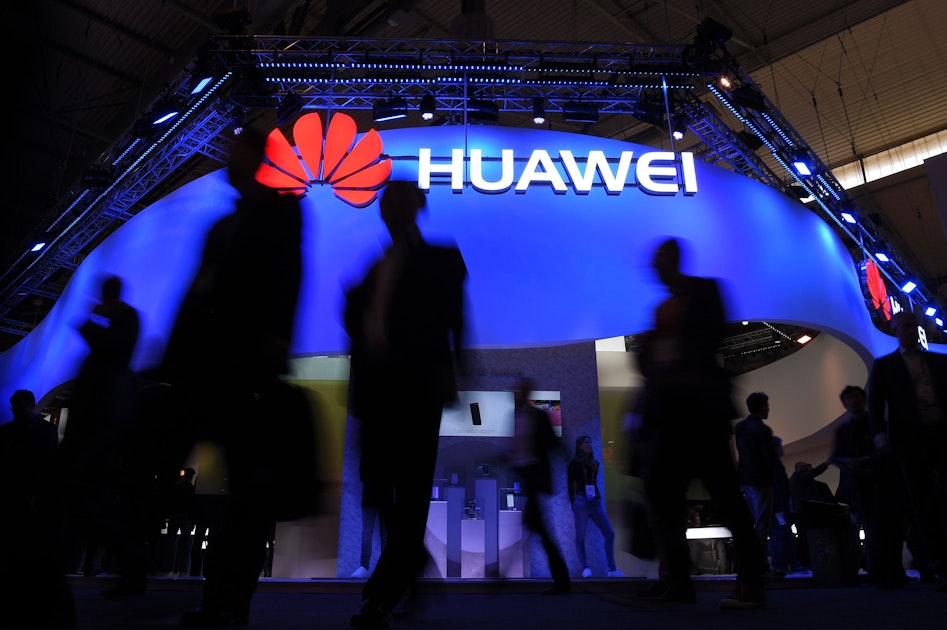 Could AT&T help Chinese smartphone maker Huawei crack into U.S. market?
