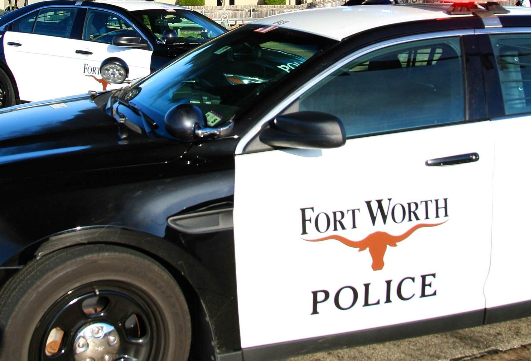 Fort Worth teen finds nude photos of 10-year-old sister on 