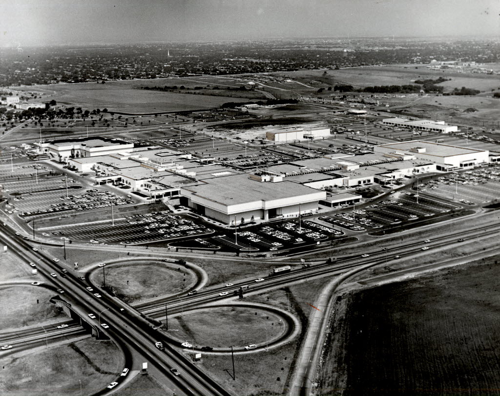 NorthPark Center (circa 1960s) : r/Dallas
