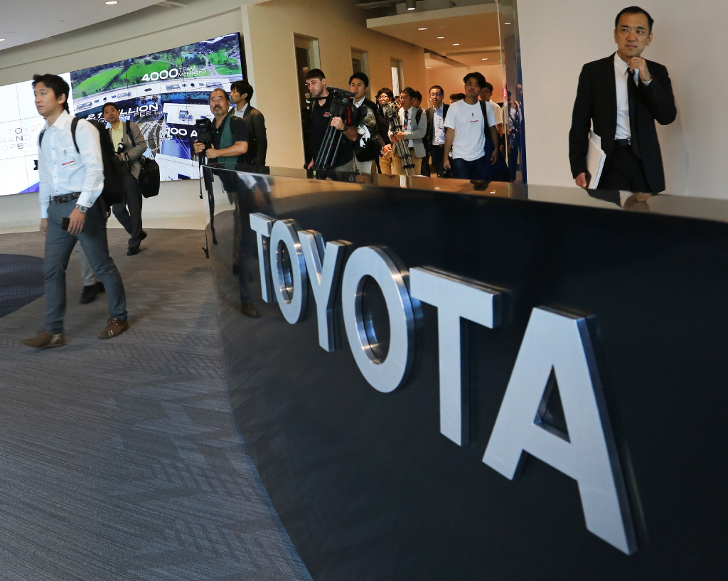 See Toyota's new huge Plano campus, from climbing wall to convenience