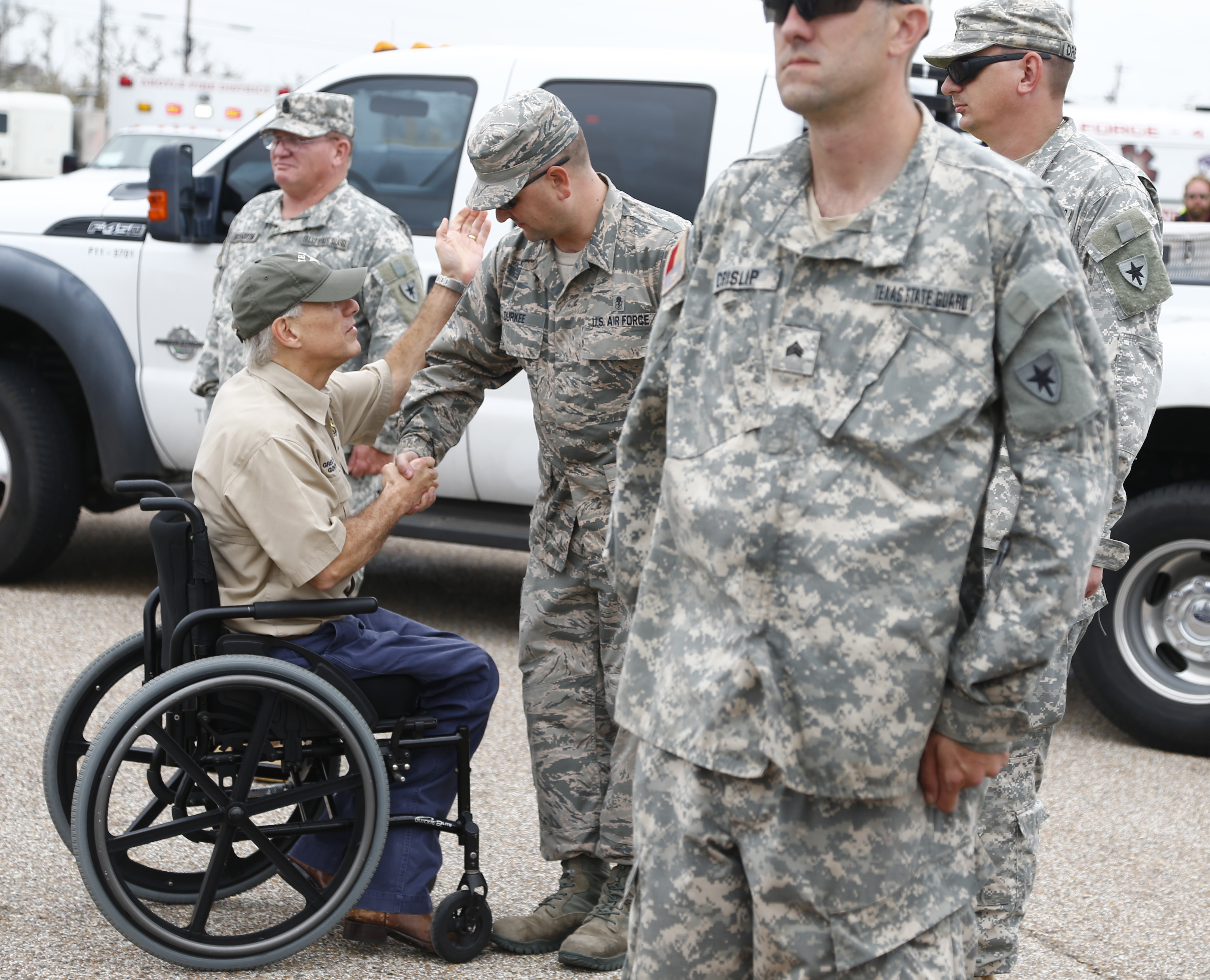 Why Texas Gov. Greg Abbott uses a wheelchair | Texas Politics | Dallas News