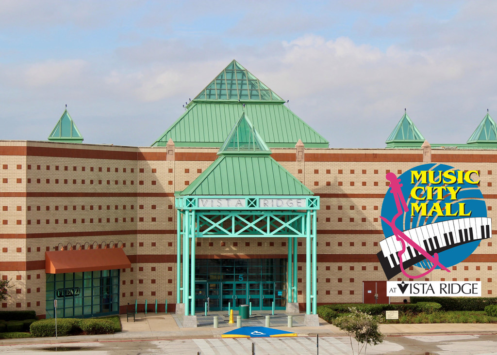 Owners hope 8foottall Ten Commandments inside Lewisville