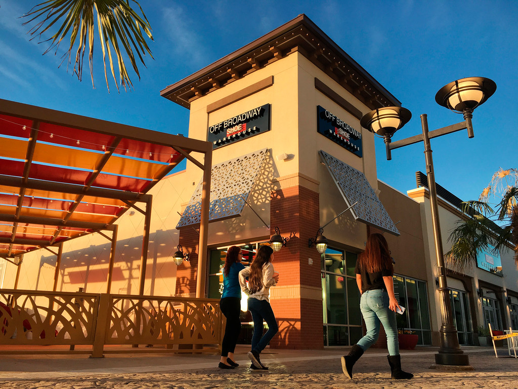 off broadway tanger outlet