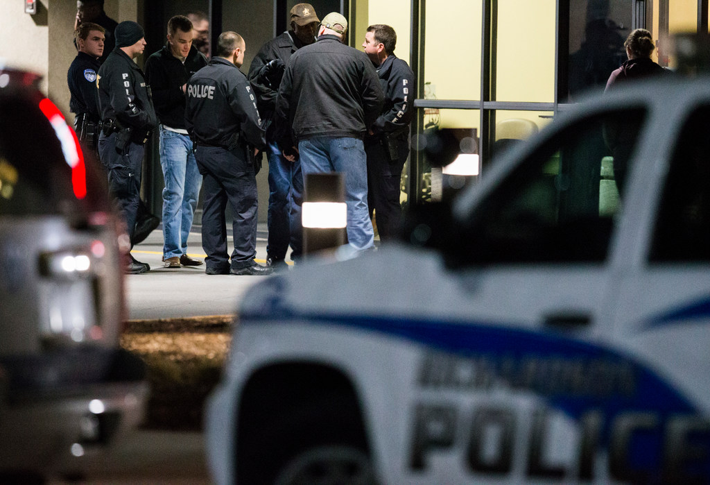 Richardson Officer Fatally Shot, Gunman Barricaded At Apartment Complex ...