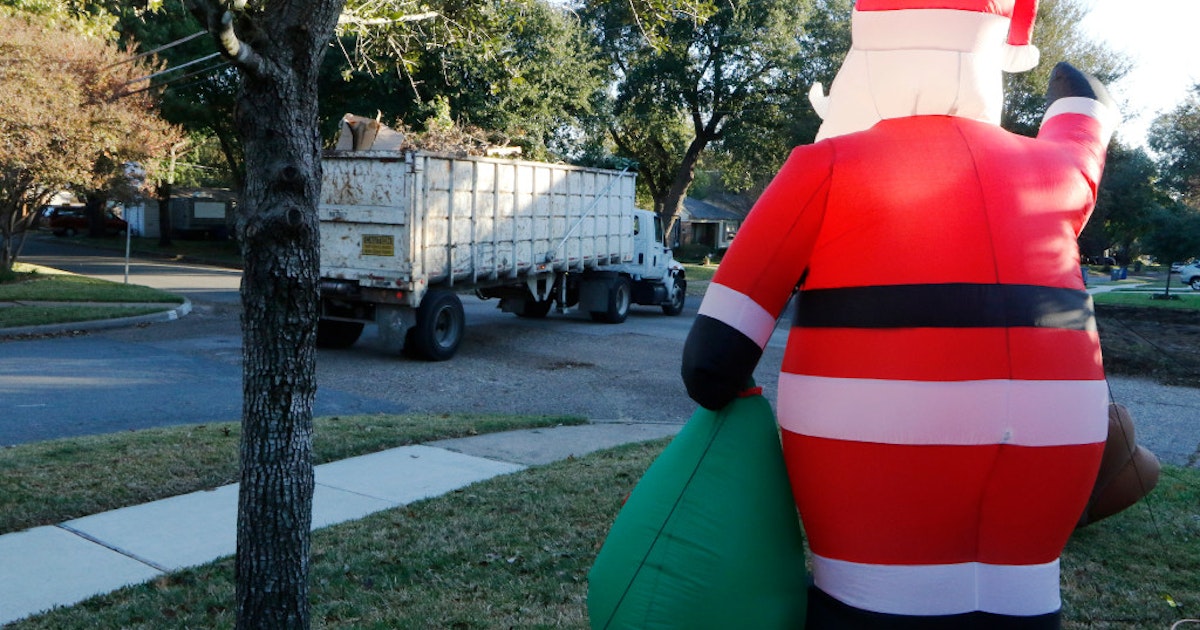 Sorry Dallas But Generous Bulk Trash Pickup Program May Be Changing sorry-dallas-but-generous-bulk-trash-pickup-program-may-be-changing