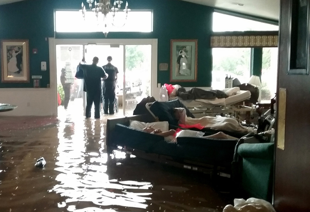 Nursing homes that didn t evacuate as Harvey flooding rose now