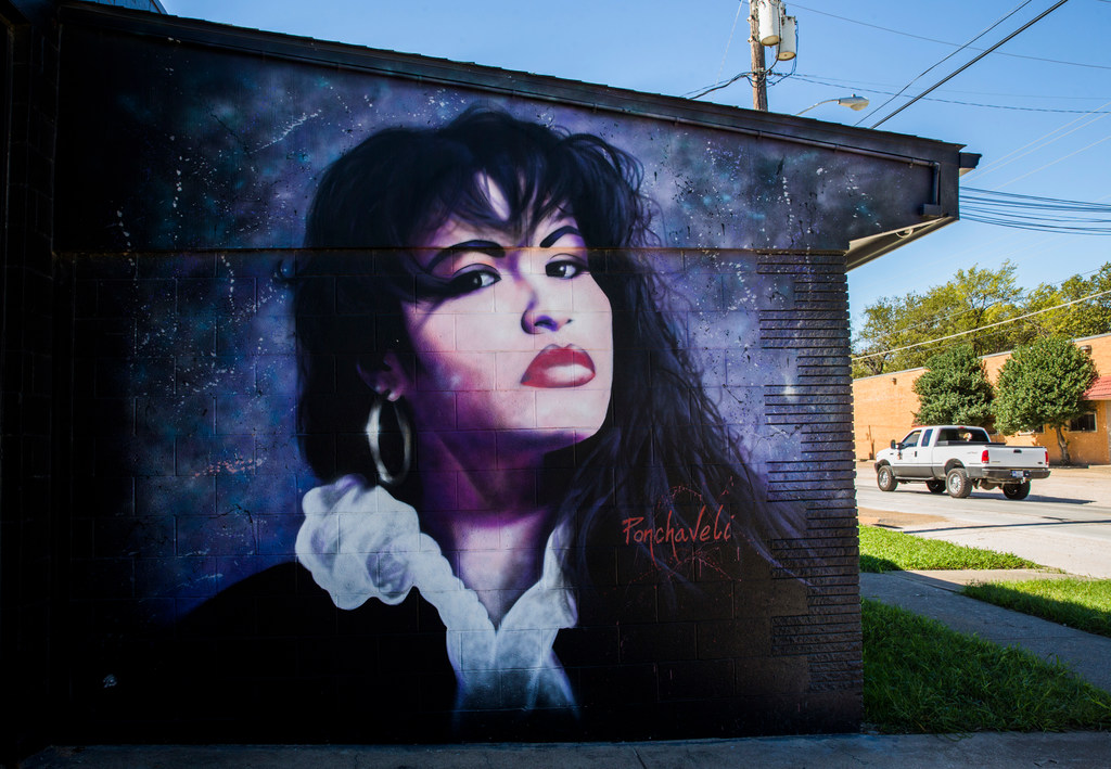 Want to snap a selfie with Selena? Check out these Dallas murals