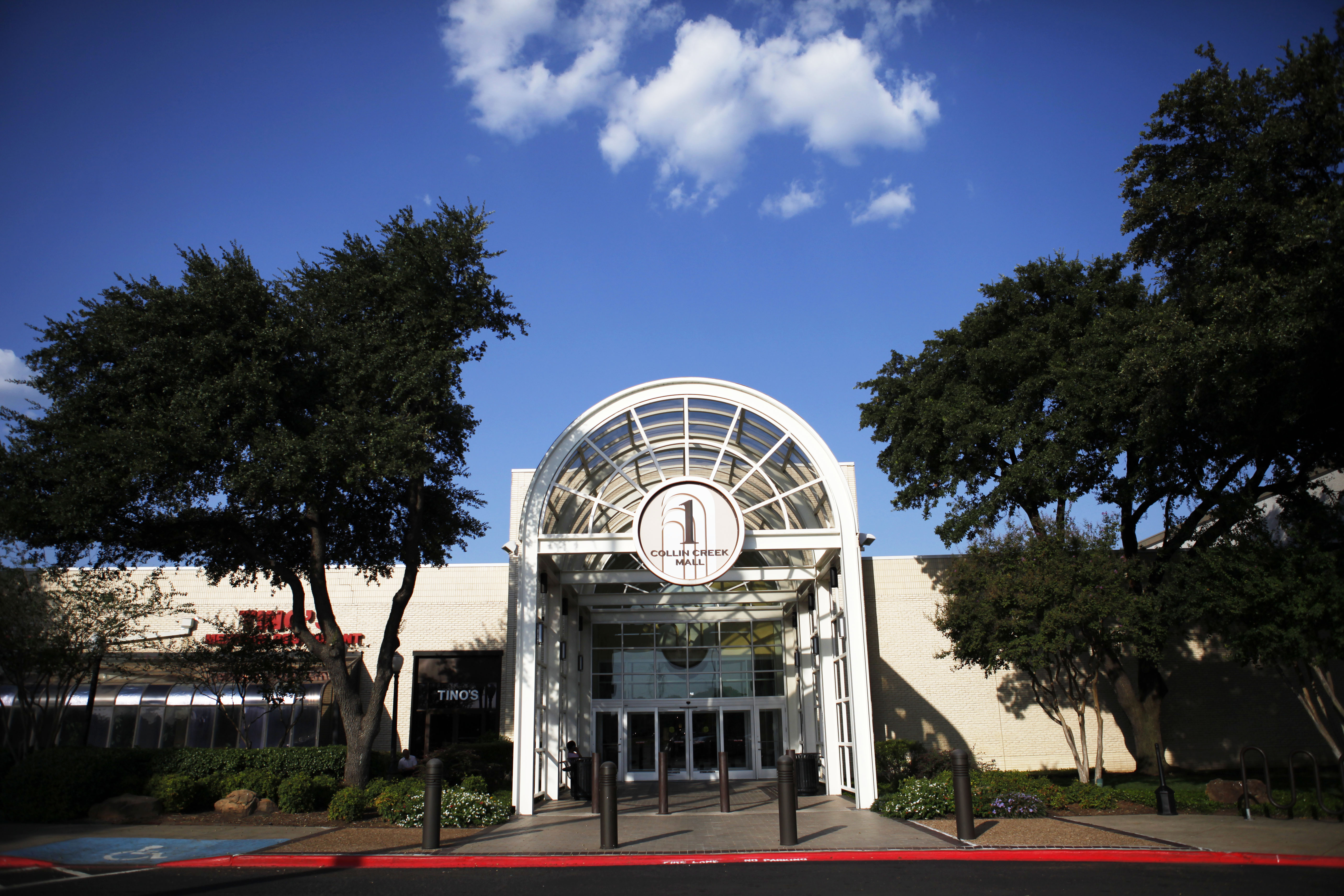 Plano s struggling Collin Creek Mall sells to developer who plans