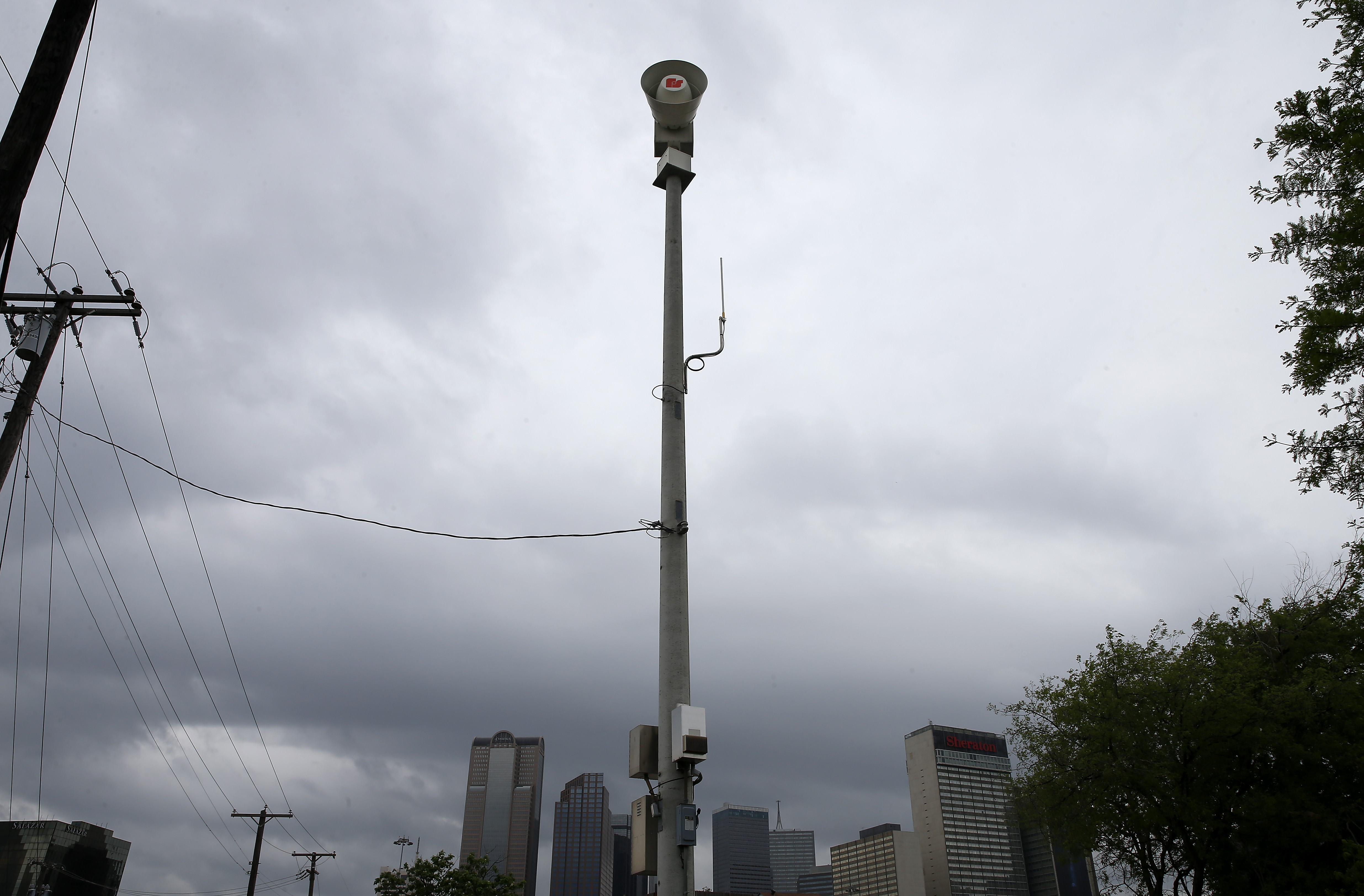 Houston air deals raid siren