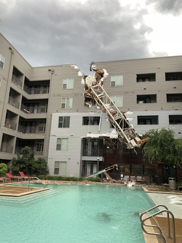 1 Dead 6 Injured After Storm Topples Crane Into Old East Dallas