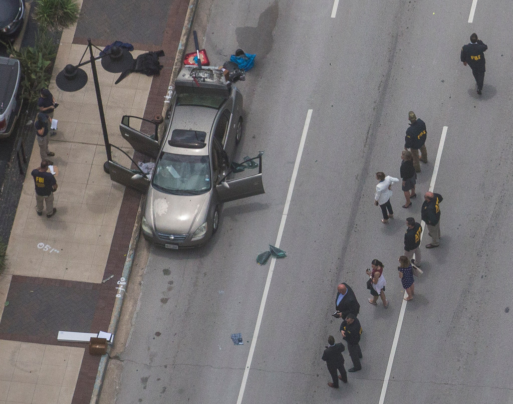 Gunman Shot Dead After Opening Fire On Federal Courthouse In Downtown ...