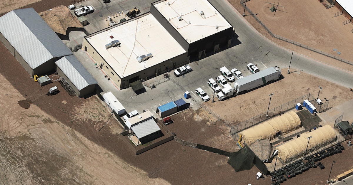 Last group of migrant children to leave Carrizo Springs facility today