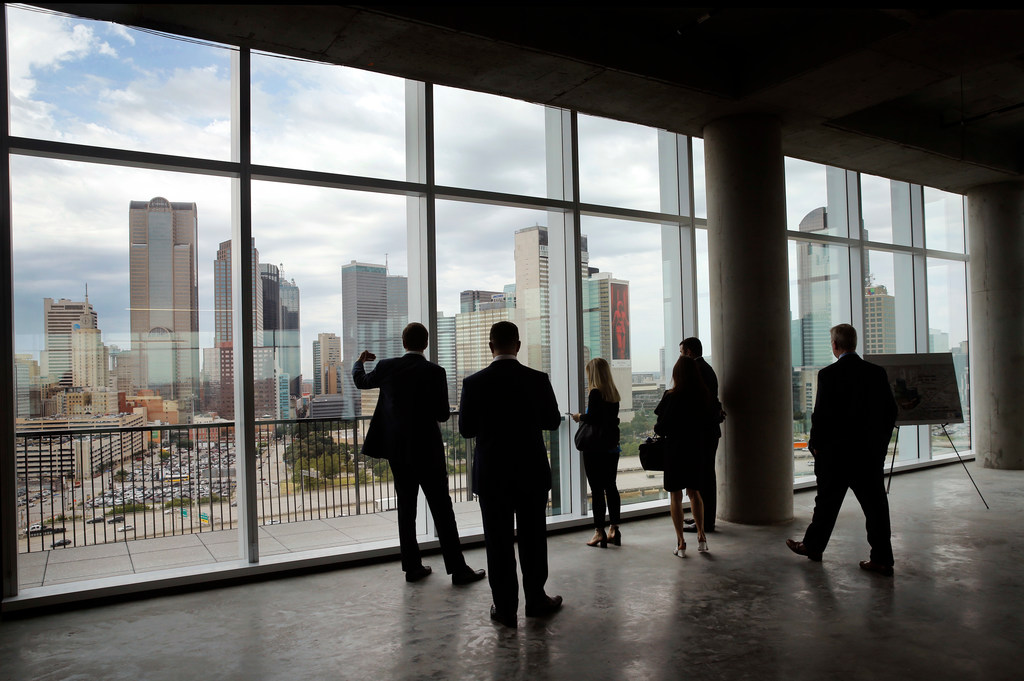 Uber makes it official: It will set up major hub in downtown Dallas by end  of year