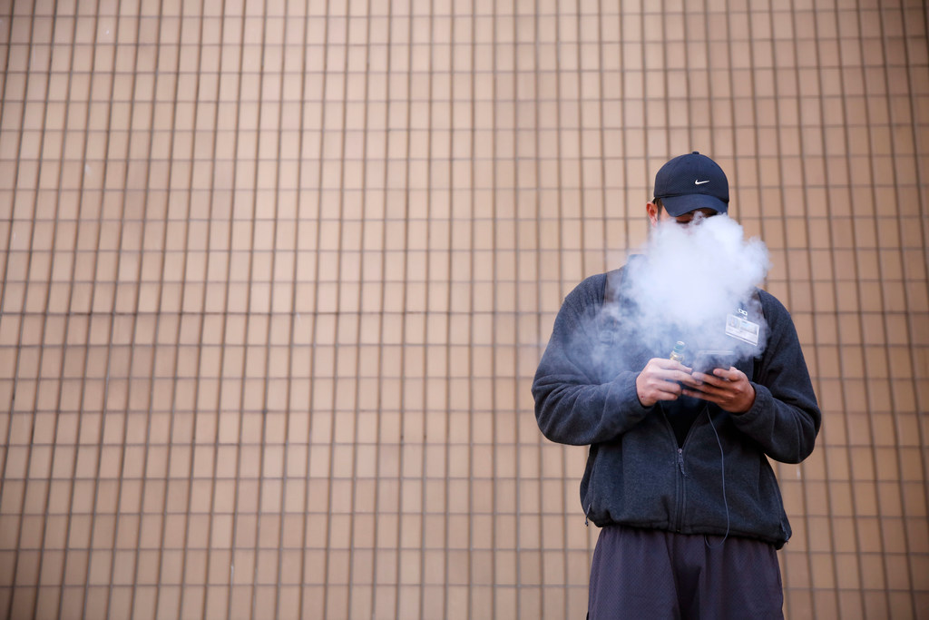 Dallas could join other Texas cities in banning vaping in public