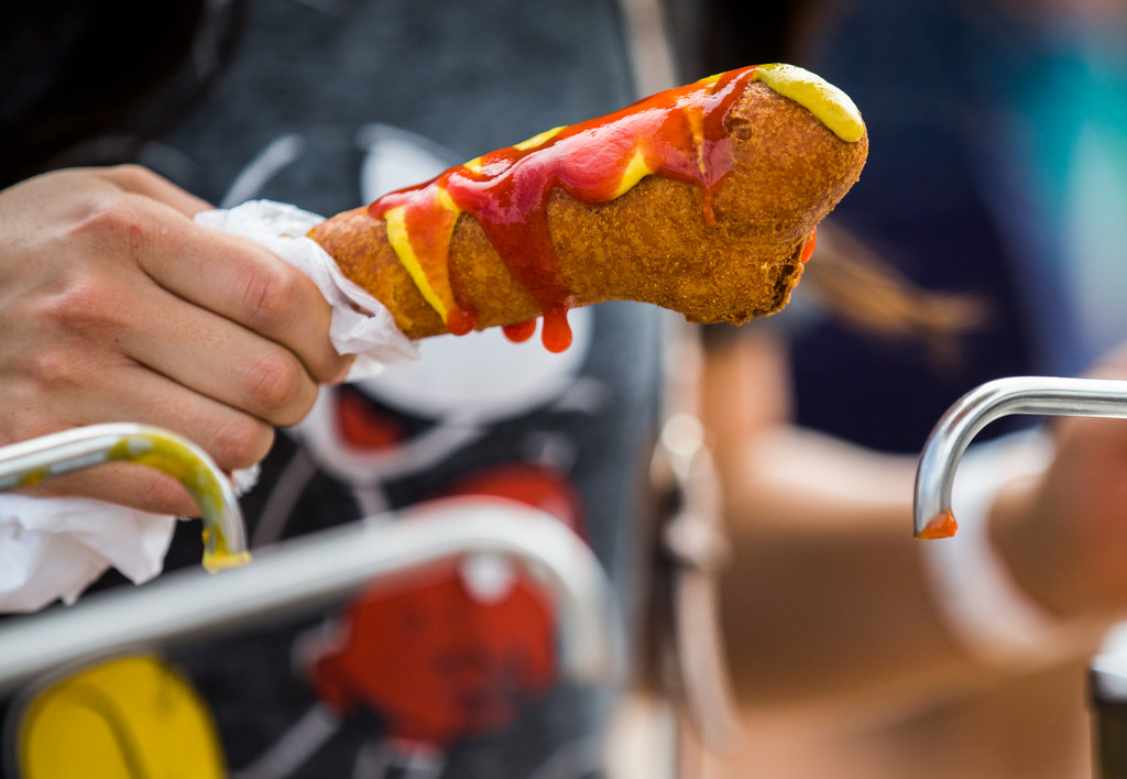 Pop-Up at Texas Rangers Opening Day – Fletcher's Original Corny Dogs