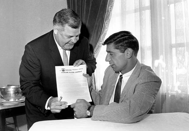 Today in Pro Football History: Rookie of the Year: Joe Namath, 1965