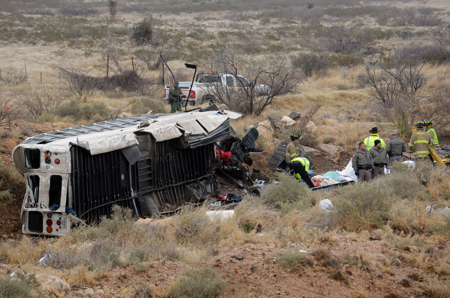10 killed as prison bus collides with train in West Texas