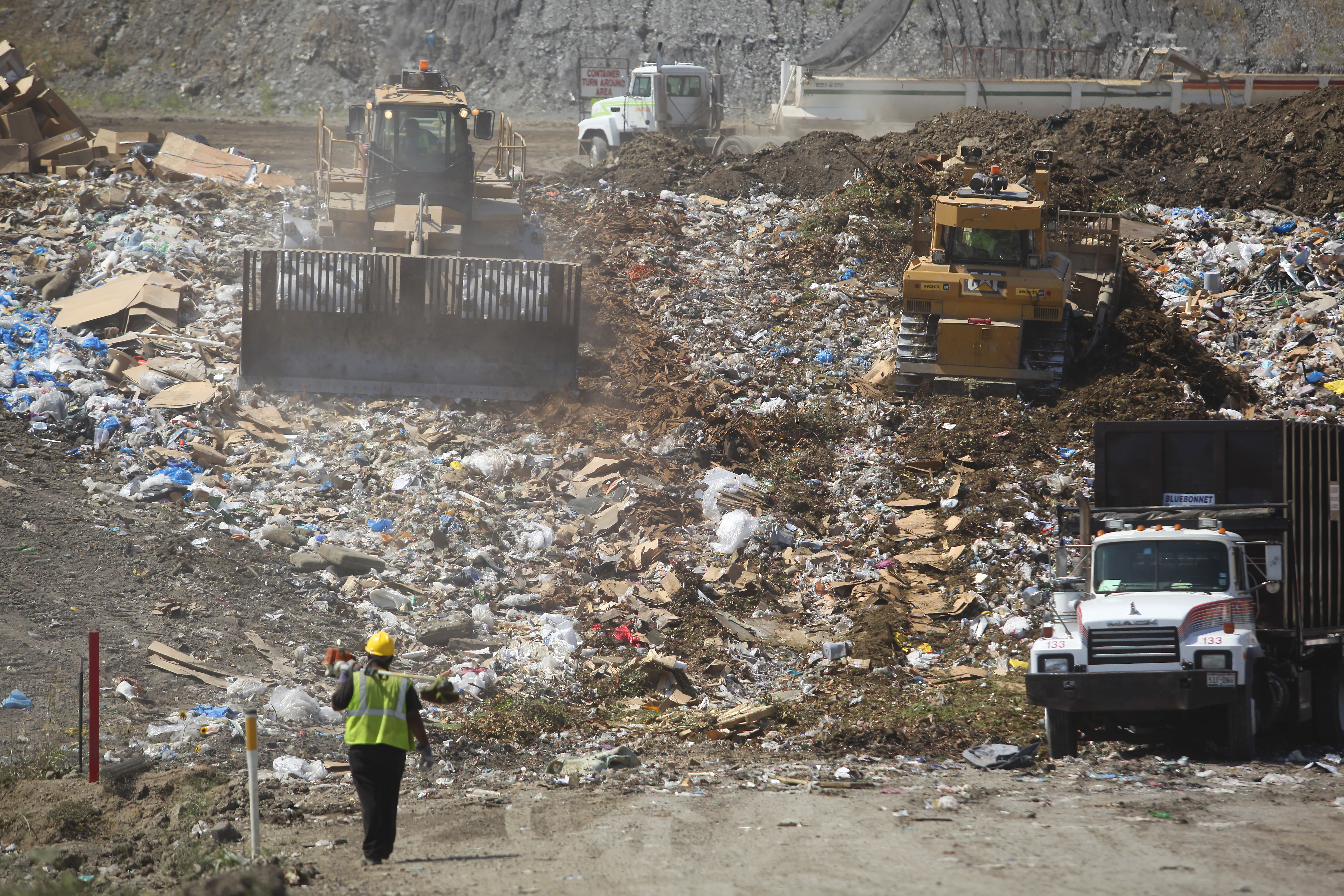 Lewisville reaches deal with Farmers Branch on Camelot Landfill's