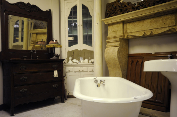 Discount Home Warehouse salvages Dallas’ past with an antique treasure