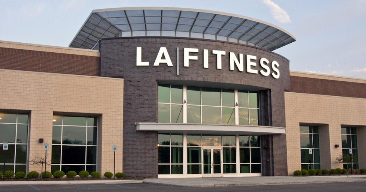 LA Fitness building on former Borders space in Dallas' Old Town at