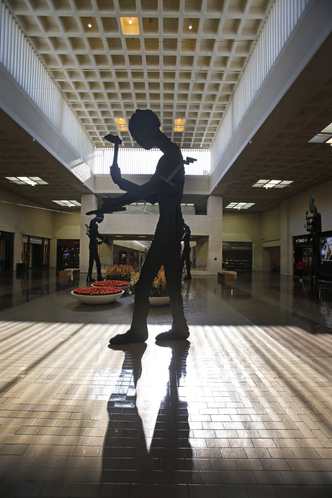 As other malls die out, NorthPark turns 