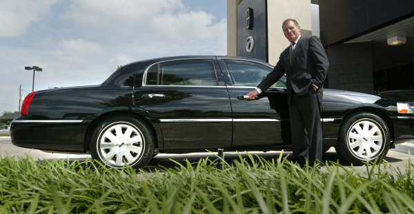 Town Car s days numbered in the limousine business