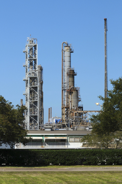 Celanese Corp To Spend Up To 1 Billion To Expand In Texas Or