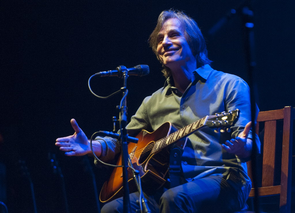 Jackson Browne plays to his crowd, his way, and everyone goes home happy
