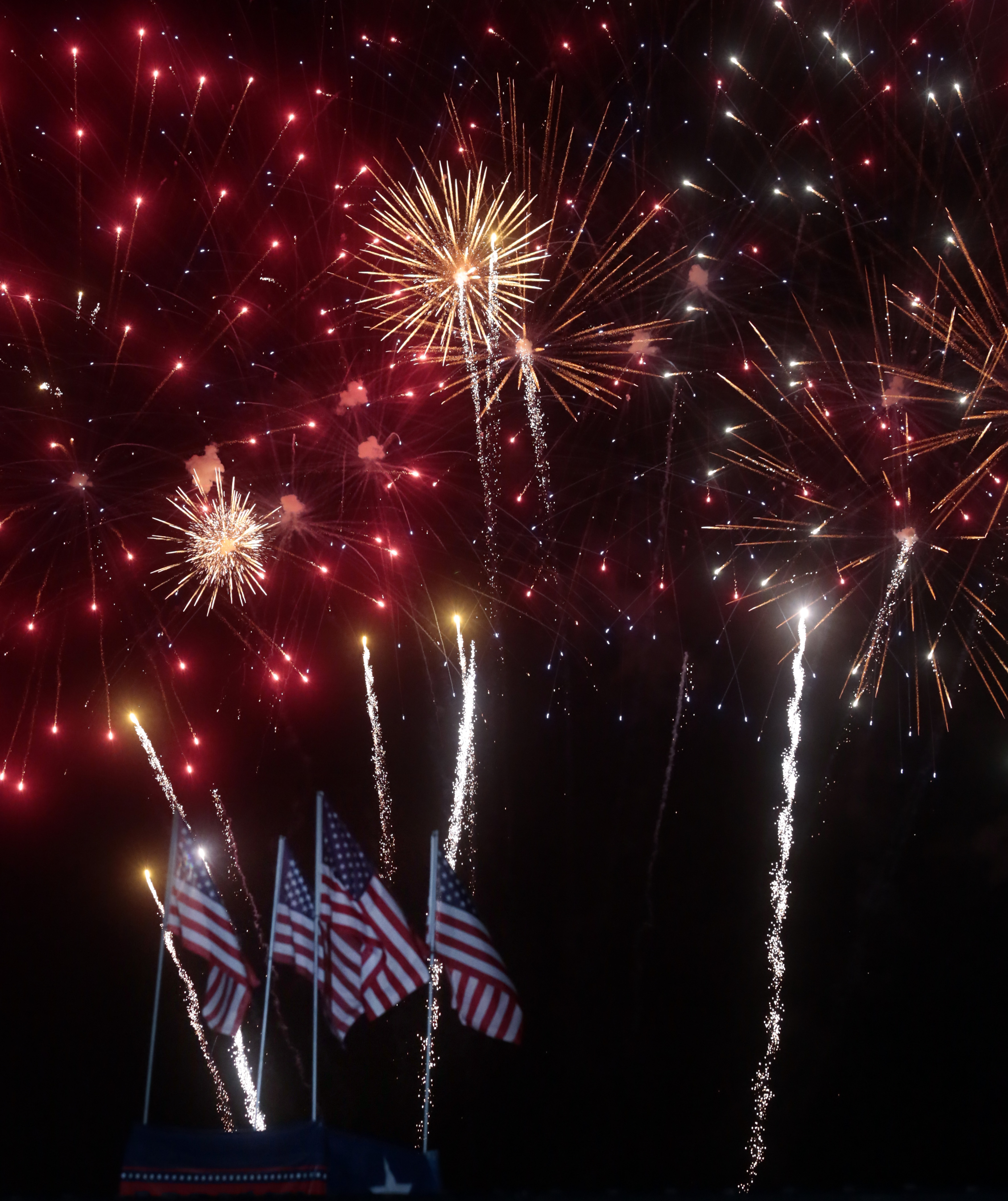 Hundreds of thousands pour into Addison for Kaboom Town fireworks