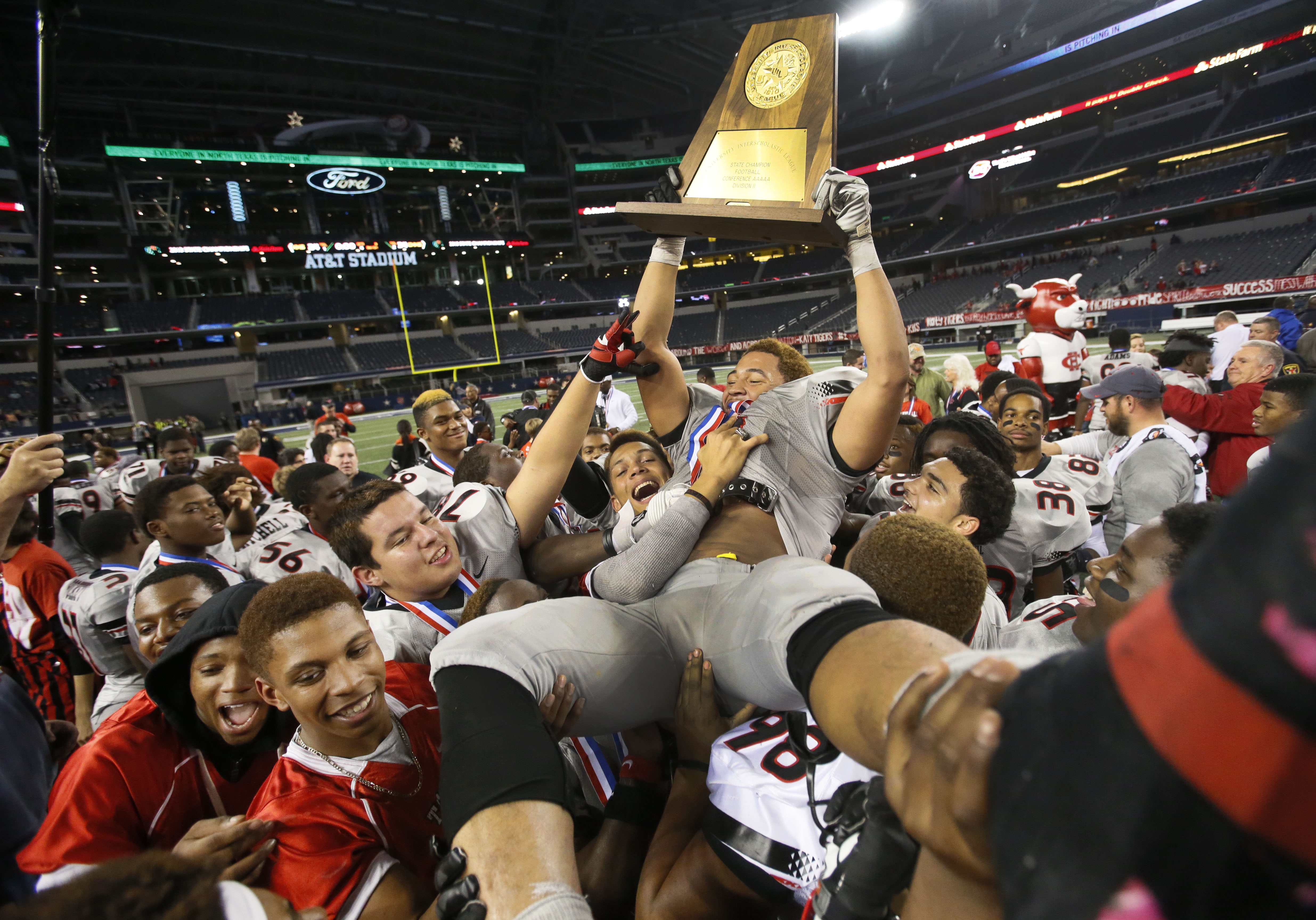 Sweep of 5A, 4A titles proves the Dallasarea produces best high school