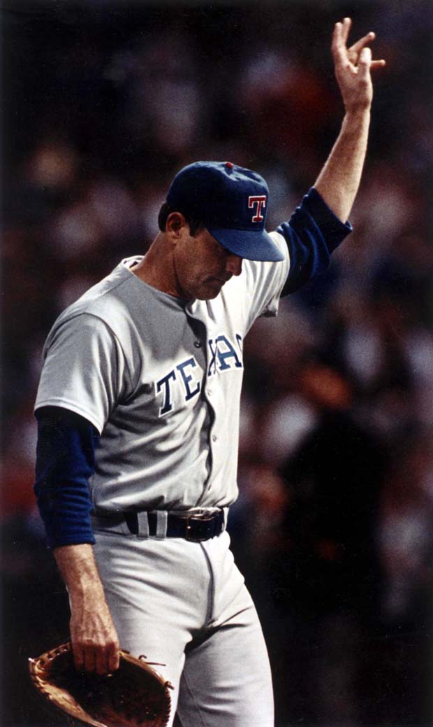 Today in photo history - 1990: Nolan Ryan wins 300th game