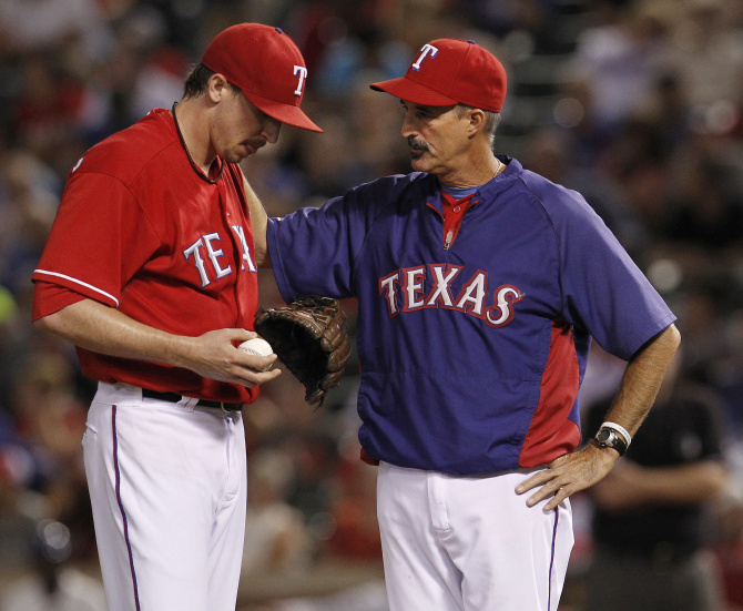 Rangers part ways with longtime pitching coach Mike Maddux (and