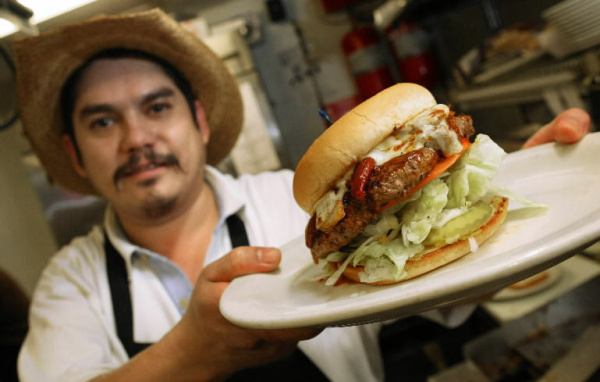 Past its prime? Pappas Burger in Fort Worth to close Sunday