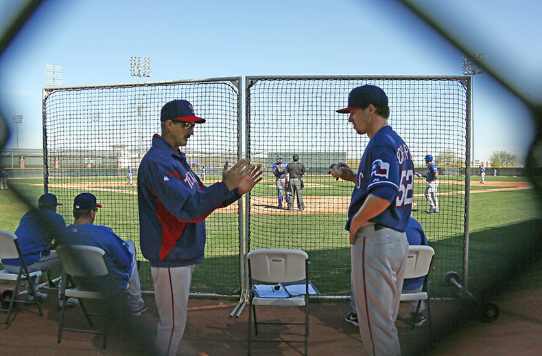 Adios to Rangers pitching coach Mike Maddux