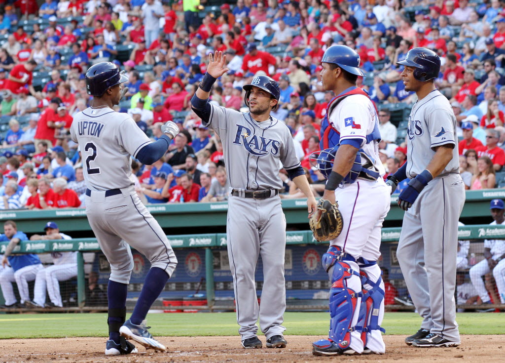 Longoria has four RBIs as Tampa Bay sweeps Texas