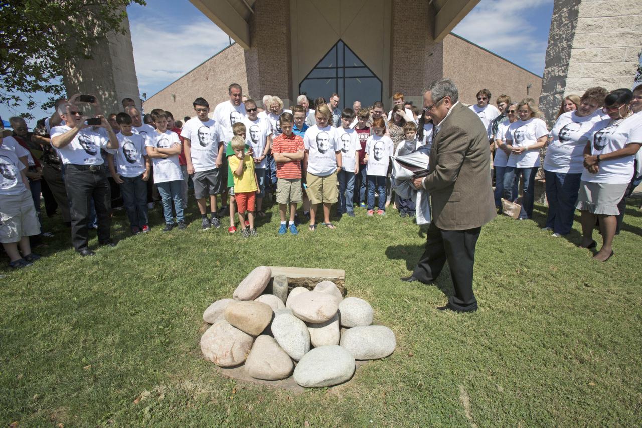 Grace Church Of Ovilla Bids Farewell To Longtime Pastor