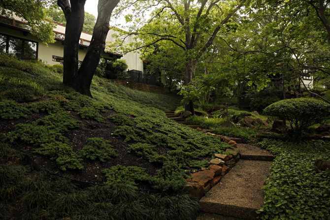 The Hidden Gardens of Fort Worth Tour presented by Historic Fort Worth